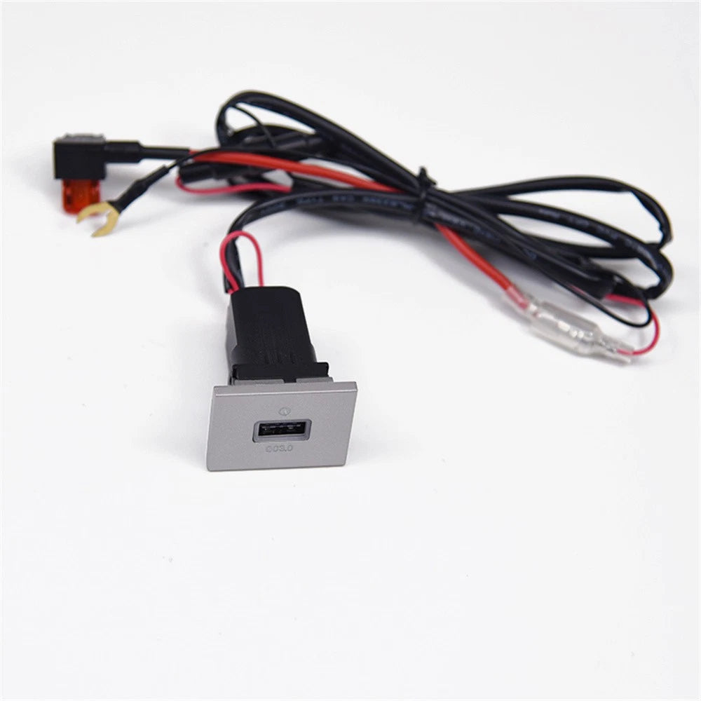 USB-A QC3.0 Fast Charger Socket Panel Mount for Ford Focus (2005-2009)