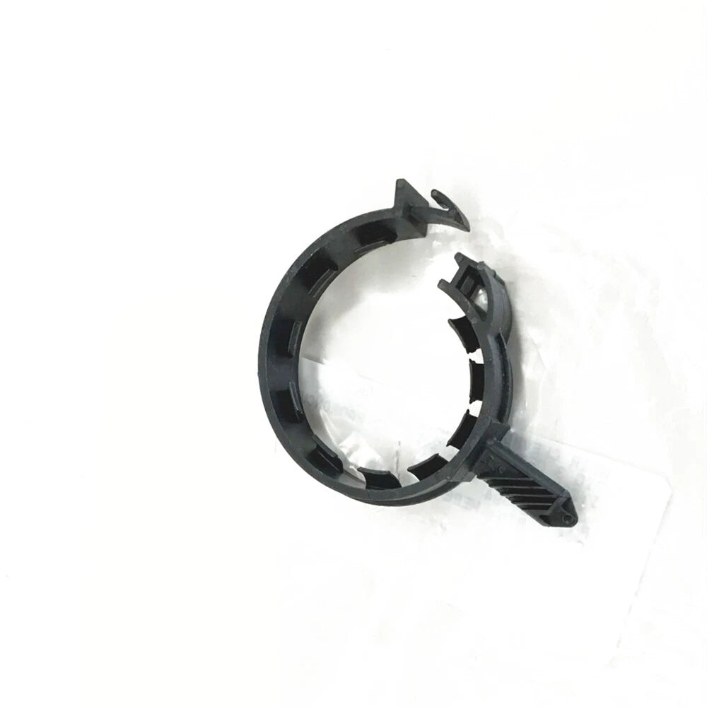 Upper Radiator Hose Clip for 2005 Chevrolet Silverado SS (2005)