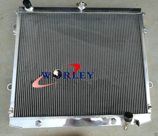 2 Row Aluminum Radiator + Blue Hose for Land Cruiser VDJ200 4.5TD V8 Diesel (07-15)