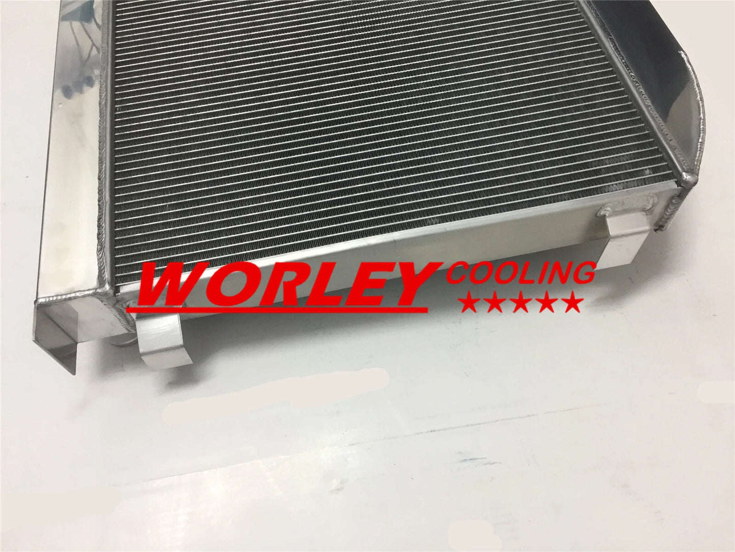 64MM Aluminum Radiator + Fan for 1932 Ford (1932)