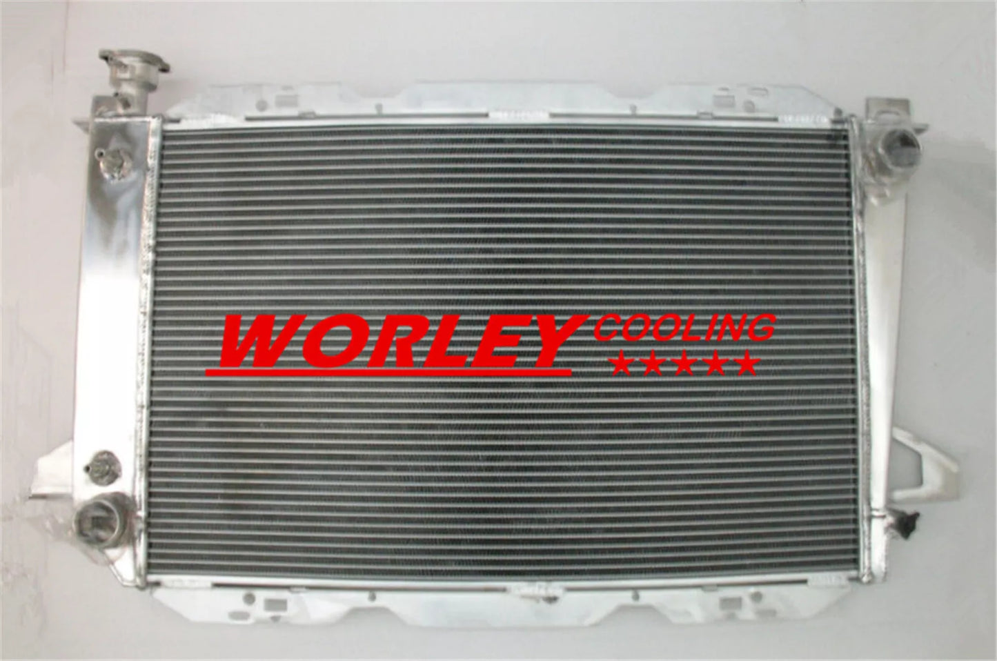 3 Row Aluminum Radiator for Ford F100 F150 F250 F350 Bronco V8 (1983-1997)