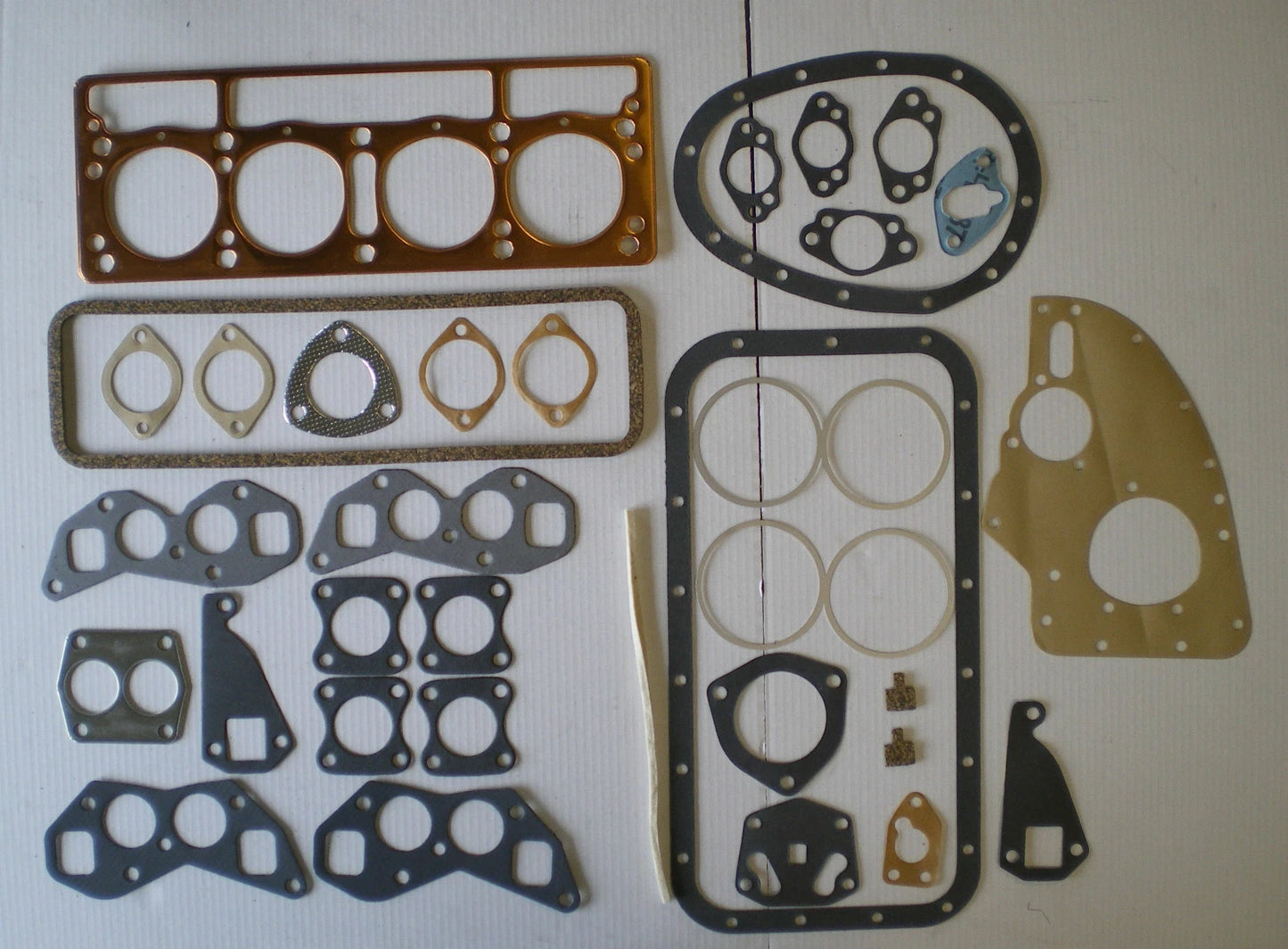 FULL ENGINE HEAD GASKET 2.0/2.2 for Triumph TR2 TR3 TR3A TR4 TR4A (1953–1967)