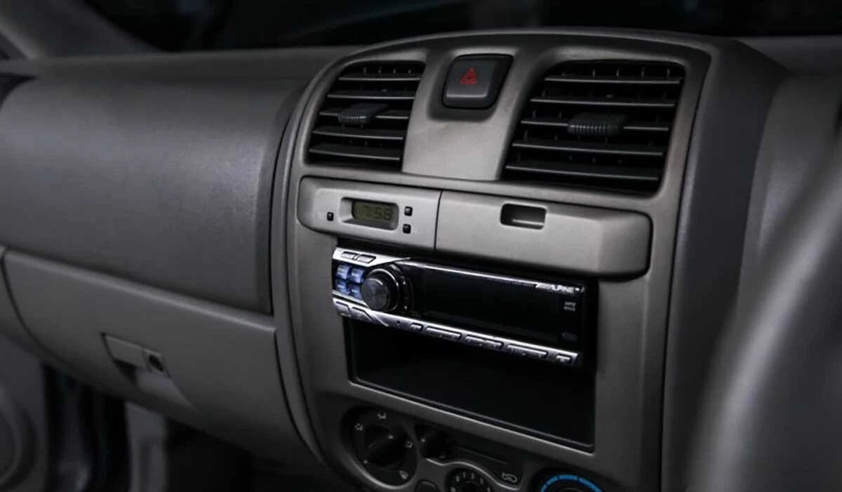 2 x Air Vent Trim for Holden Rodeo Ute(2002-2006)