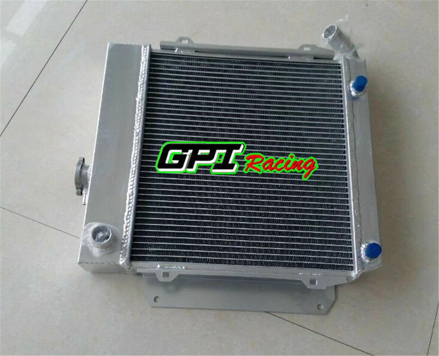 42mm Aluminum Radiator for BMW E10 2002/1802/1602/1600/1502 TII/TURBO (1971-1977)