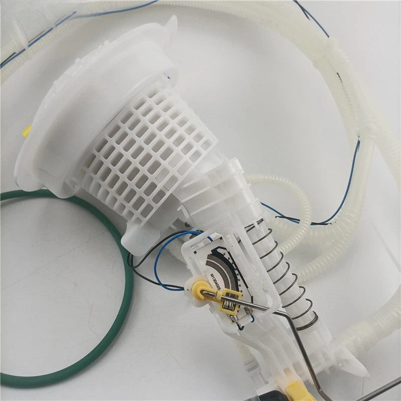 Right Fuel Pump Module Assembly for Dodge Charger/Challenger (2005–2018)