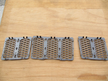 Upper Grill Insert Honeycomb Mesh for JEEP Grand Cherokee WK (2014-2016)
