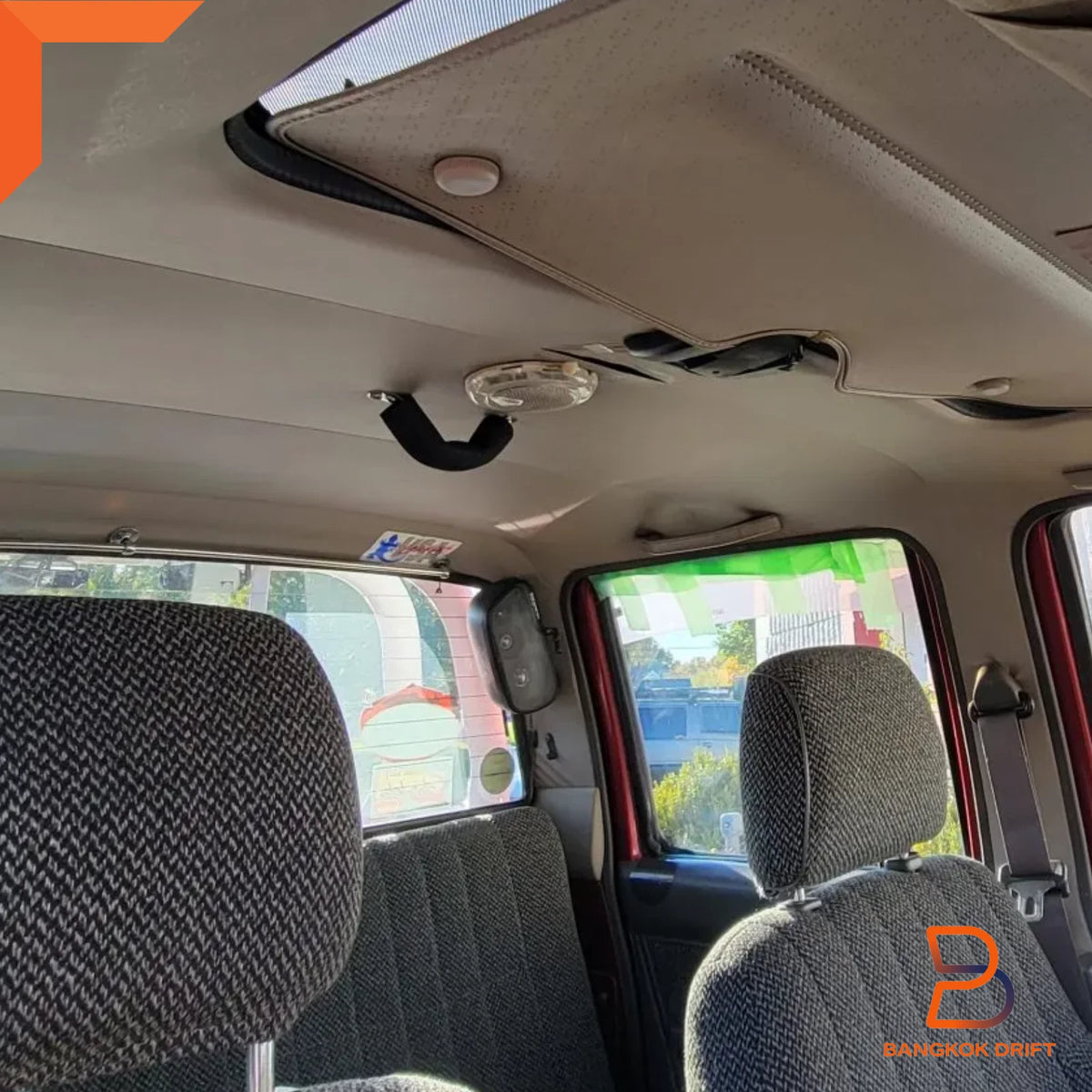 Dome Light Lamp for Nissan Navara D21, Patrol GQ Y60 (1987-1996)