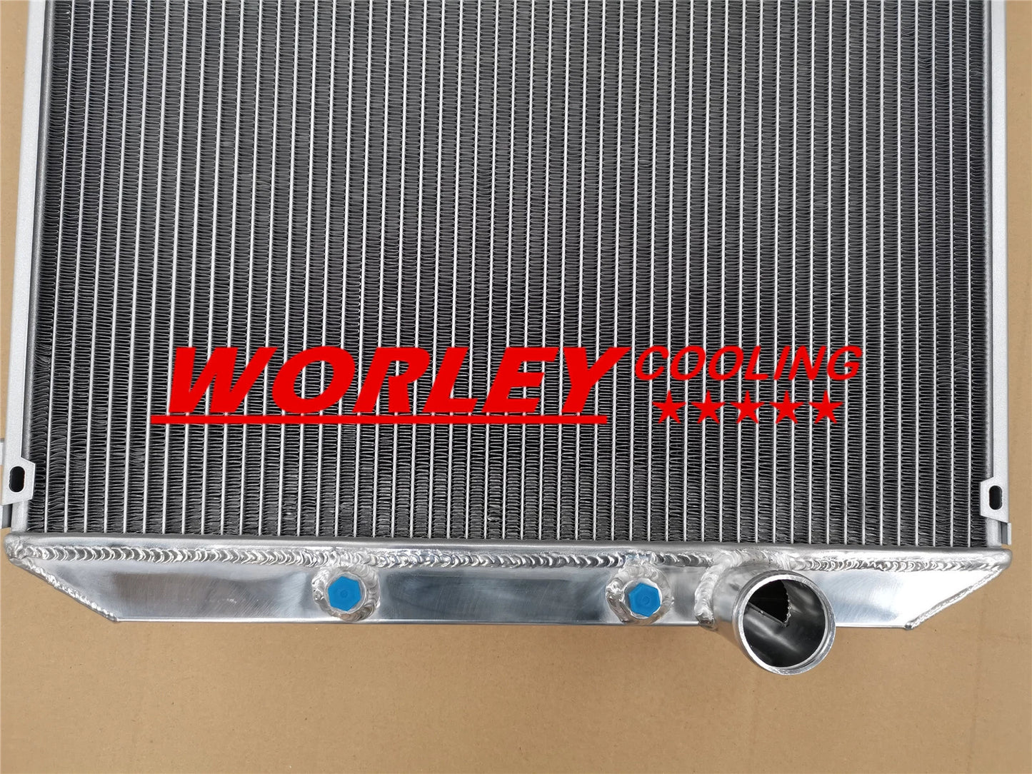 Aluminum Radiator & Fan for Ford Falcon XR XT XW XY Windsor 289 302 351 (1966-1976)