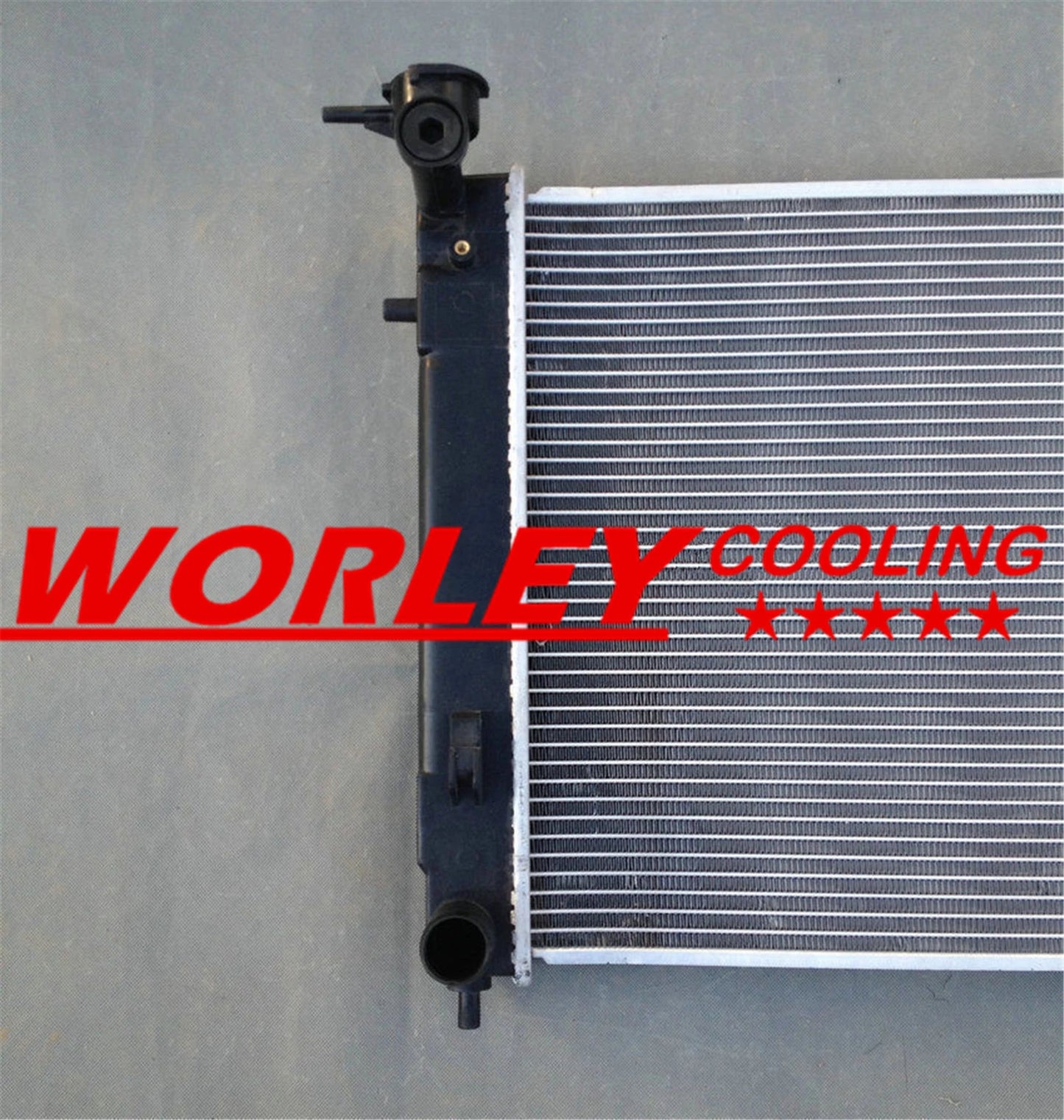 Radiator + Black Hose for Holden Commodore VT VX 3.8L V6 (1997-2002)
