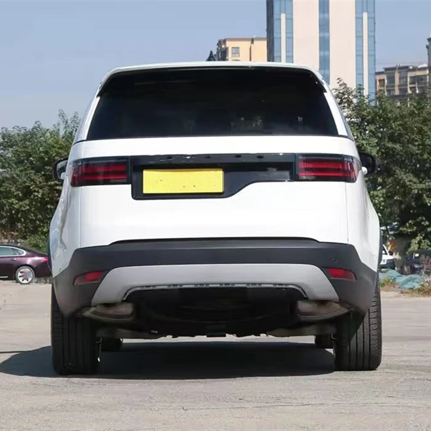 Rear Bumper Reflector Light for Land Rover Discovery 5 (2017-2024)