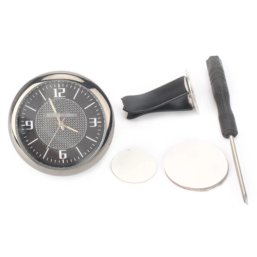 Luminous Quartz Clock Refit for Benz
