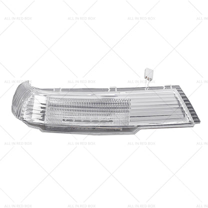 Front Right Wing Door Mirror Indicator for VW Touareg (2003-2006)