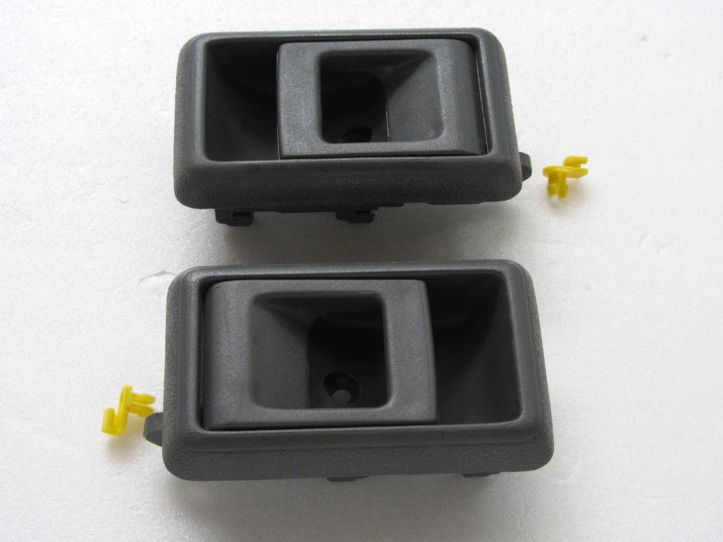 Inner Door Handles for 88-97 Toyota Hilux 5th Gen Mighty-X YN80 RN85 RN90 (88-97)