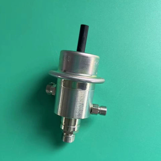 1Pc Fuel Injection Pressure Regulator for MB 190E/300SE/300SEL (1983–1993)