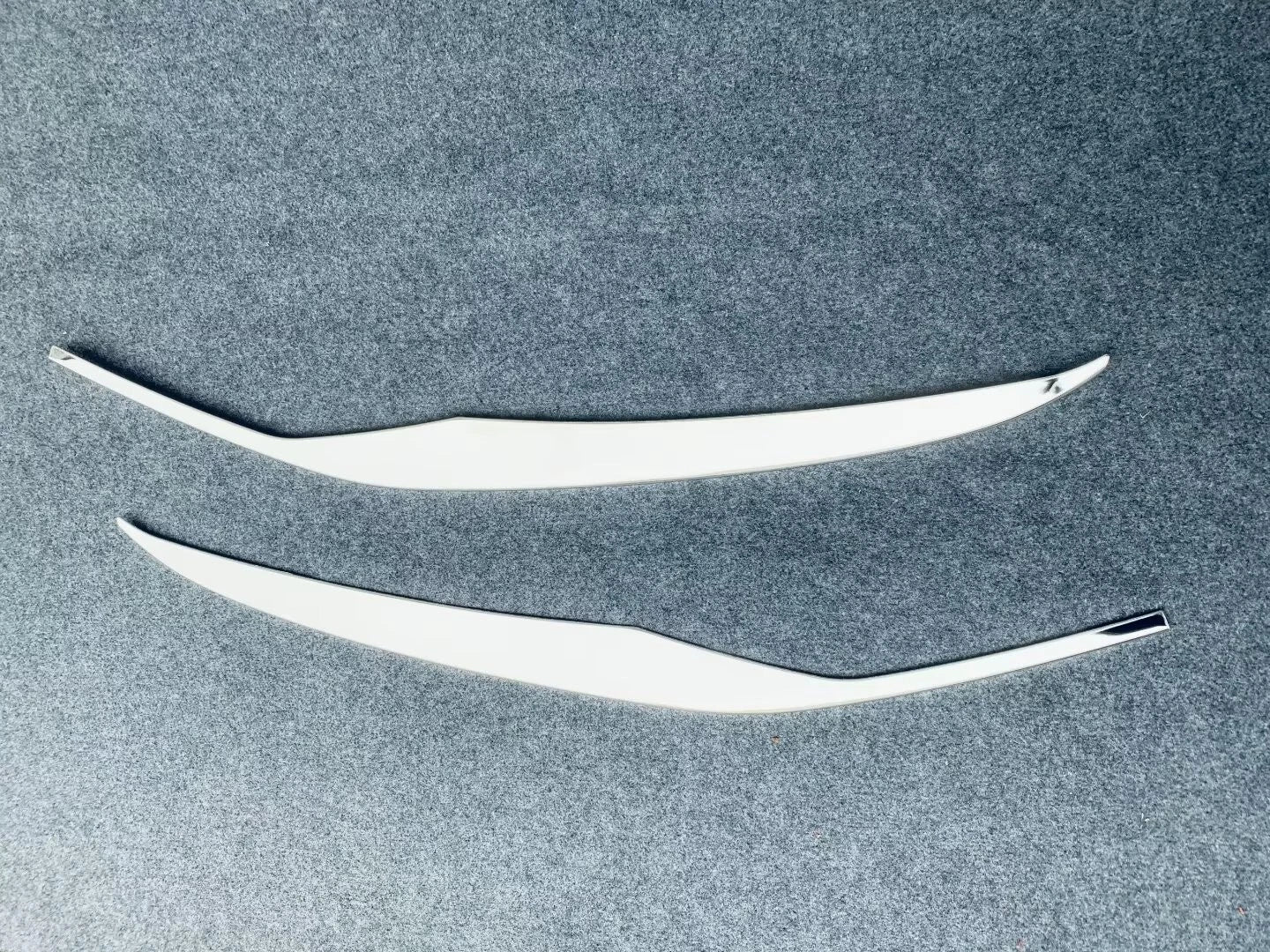 Headlight Grille Lid Cover Trim for 2023-2024 Toyota Prius Hatchback (2023-2024)