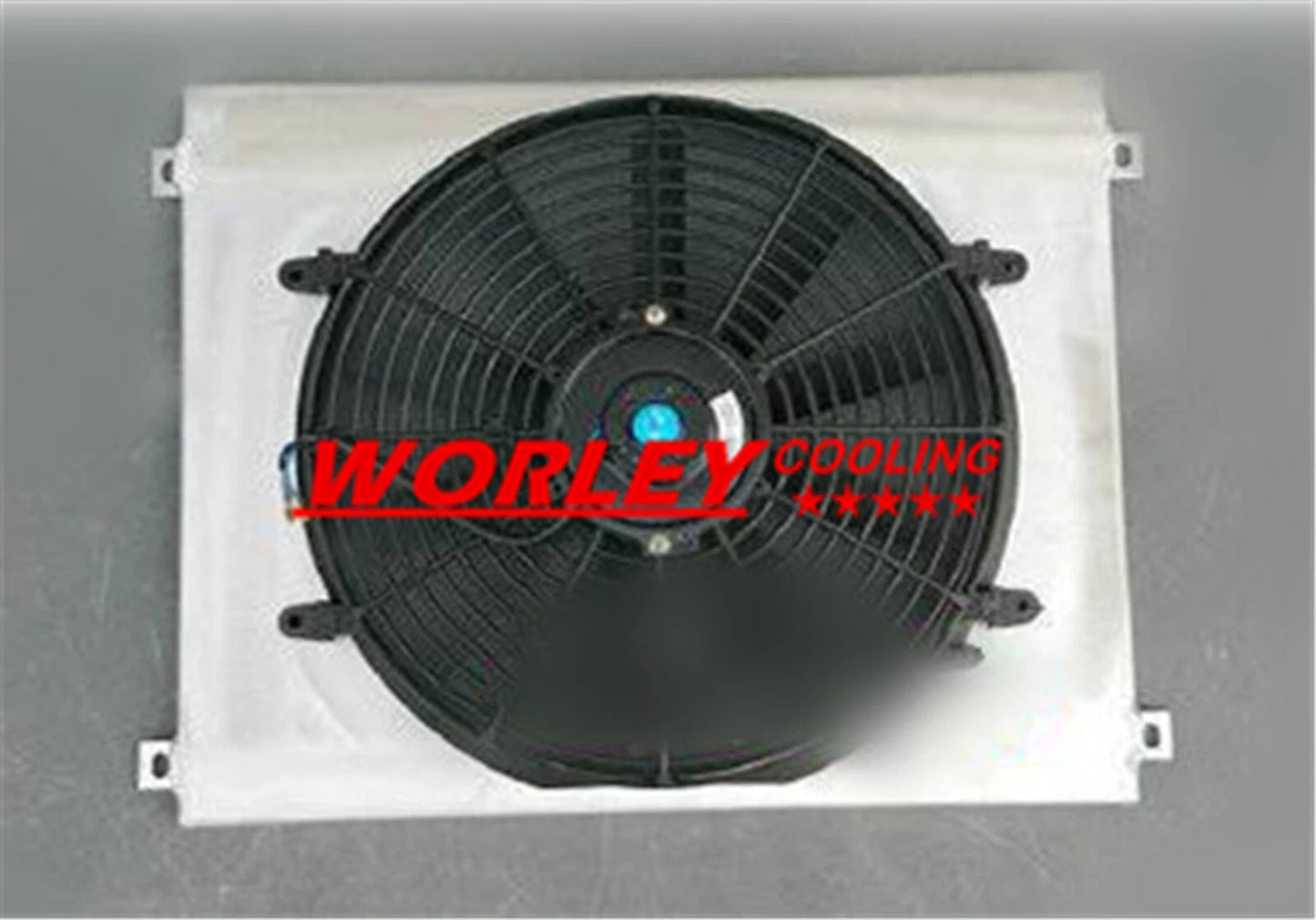 3 Row Aluminum Radiator & Shroud for Land Cruiser HJ45 HJ47 (1979-1984)