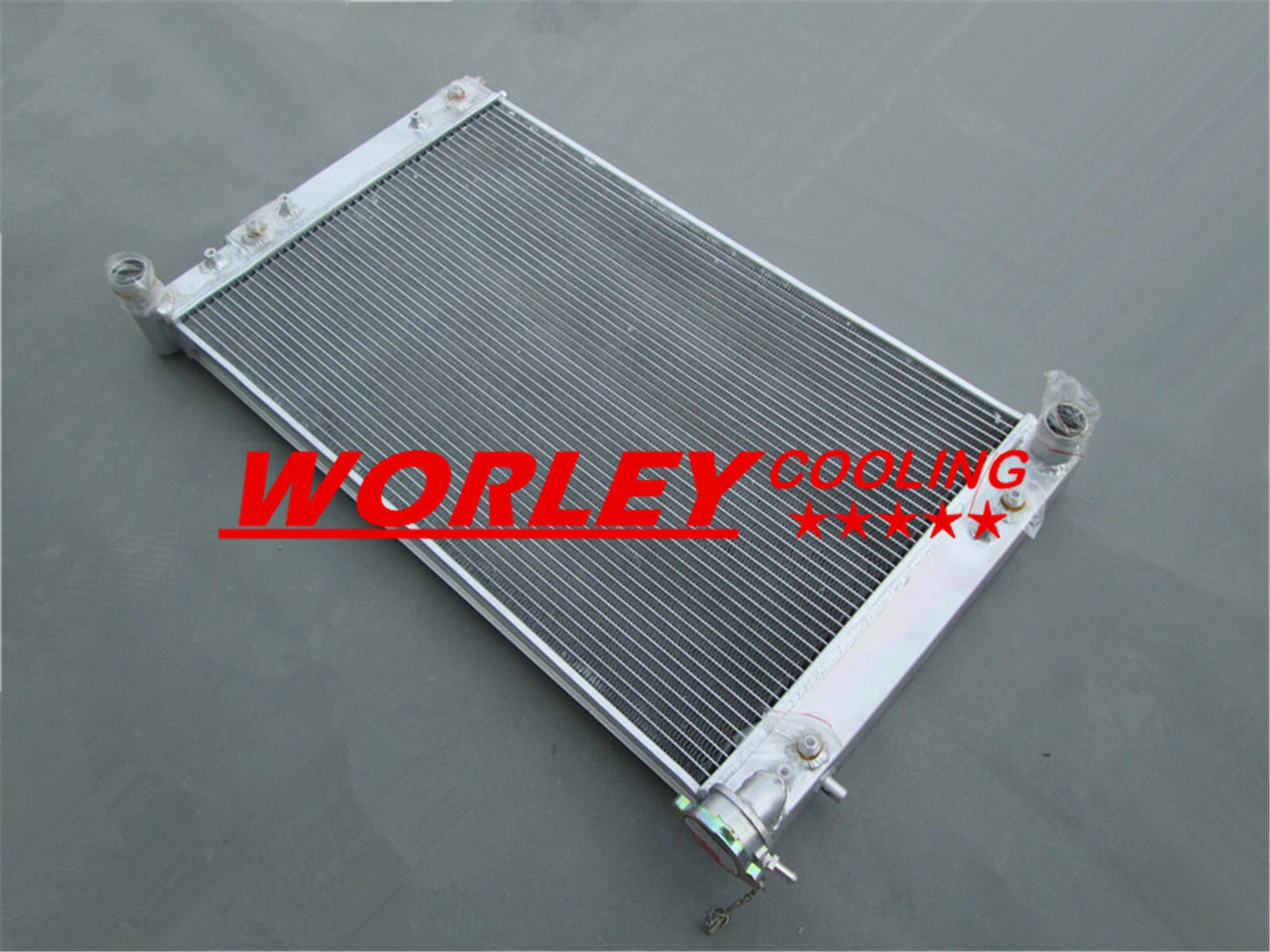 44mm Radiator for Commodore Berlina Calais VT VU VX HSV 3.8L V6 (1997-2002)