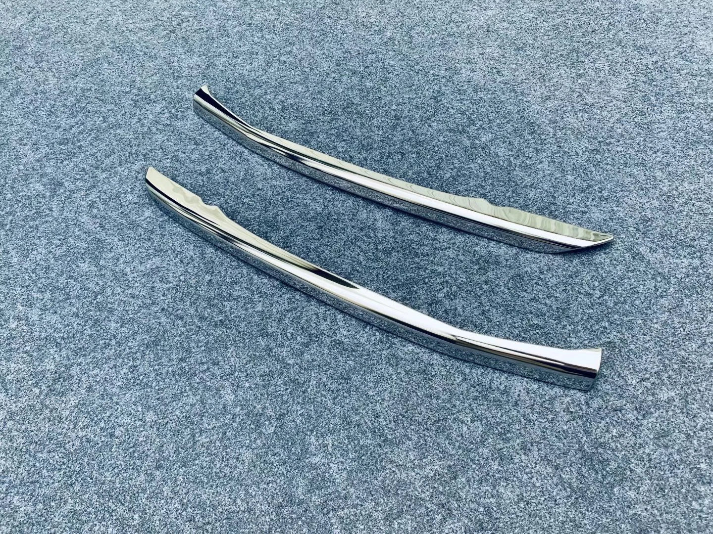 Steel Rear Corner Protector Cover Trim for Toyota Harrier Venza (2020-2024)