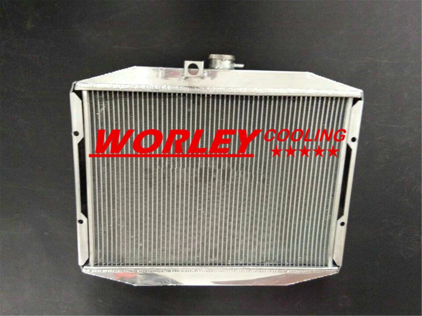 Radiator for Mitsubishi Delica L300, Hyundai H100 2.0/2.4/2.5 (1994-2007)