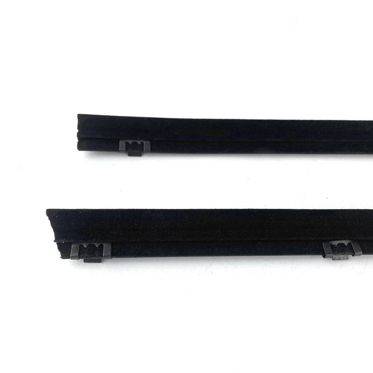 Weatherstrip Door Belt In Front L+R Fits Toyota Starlet KP60 KP61 4D 1978-84 D06