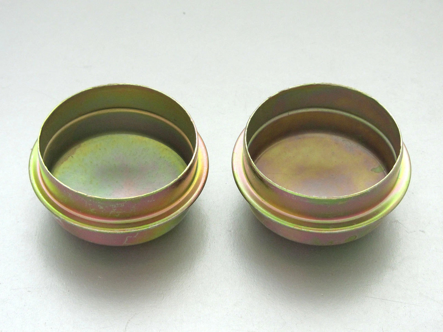 Toyota Hilux RN20 RN25 Centre Wheel Hub Axle Bearing Dust Grease Cap Set