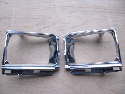 HeadlightDoor Bezel Light Case for Toyota Hilux 2WD (1986-1988)
