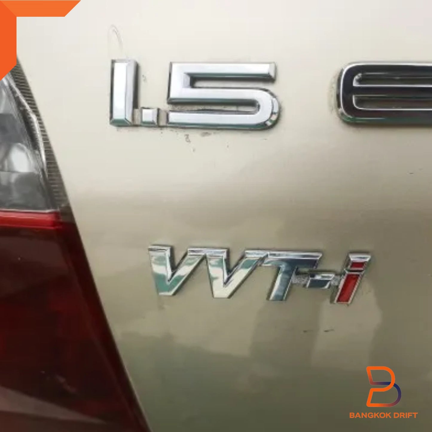VVT-i Luggage Plate Back Door Emblem for Toyota Yaris, Camry, CH-R