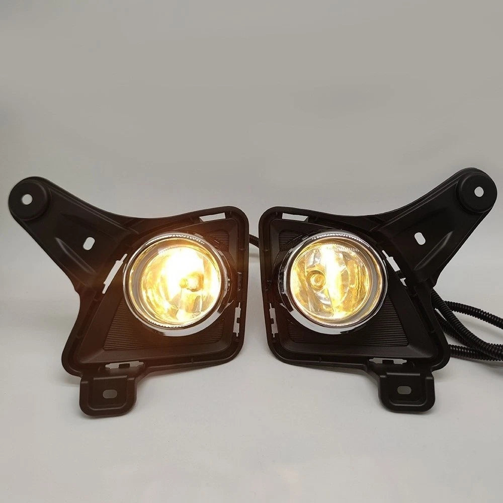 Front Bumper Fog Lights Lamp w/ Cover Bezel for Toyota Hiace (2011–2013)