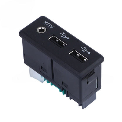 USB Interface Power Socket for Nissan Maxima (2000–2015)