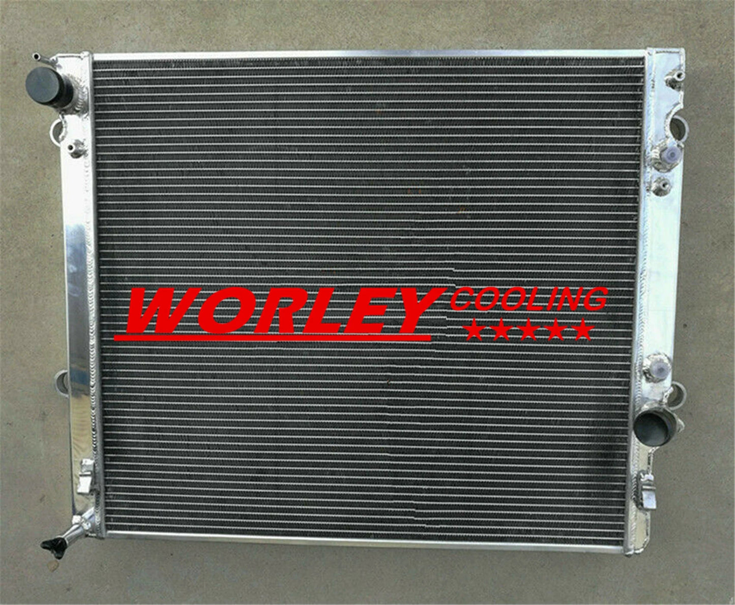 Aluminum Radiator for Toyota Landcruiser Prado 120 KZJ120 KDJ120R (2002-2009)