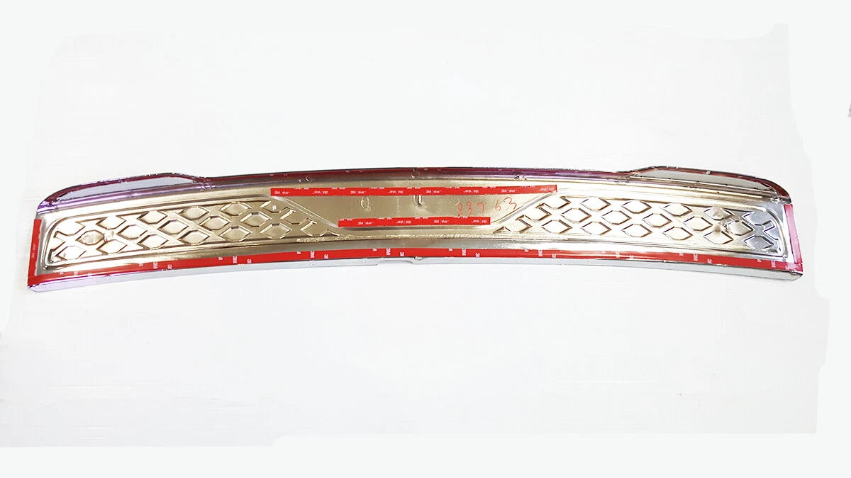 Rear Bumper Step Guard Plate Chrome Reflector for Toyota Fortuner (2005-2012)