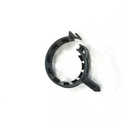 Upper Radiator Hose Clip for 2005 Chevrolet Silverado (2005)