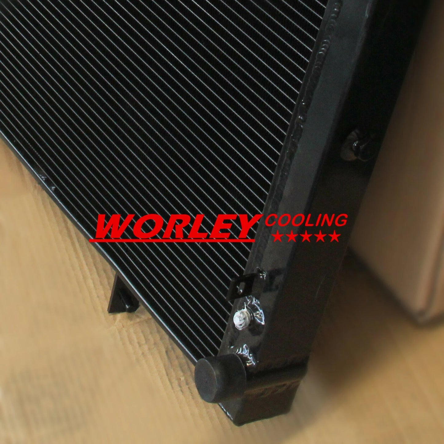 Aluminum Radiator for Nissan Patrol Y61 GU 3.0L 4.2L AT/MT (2001-2016)
