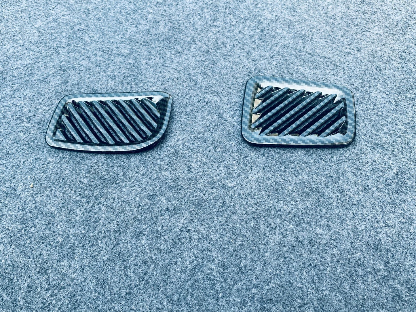 Carbon Fiber Dashboard Air Outlet Vent Cover Trim for Toyota Highlander (2020-2023)