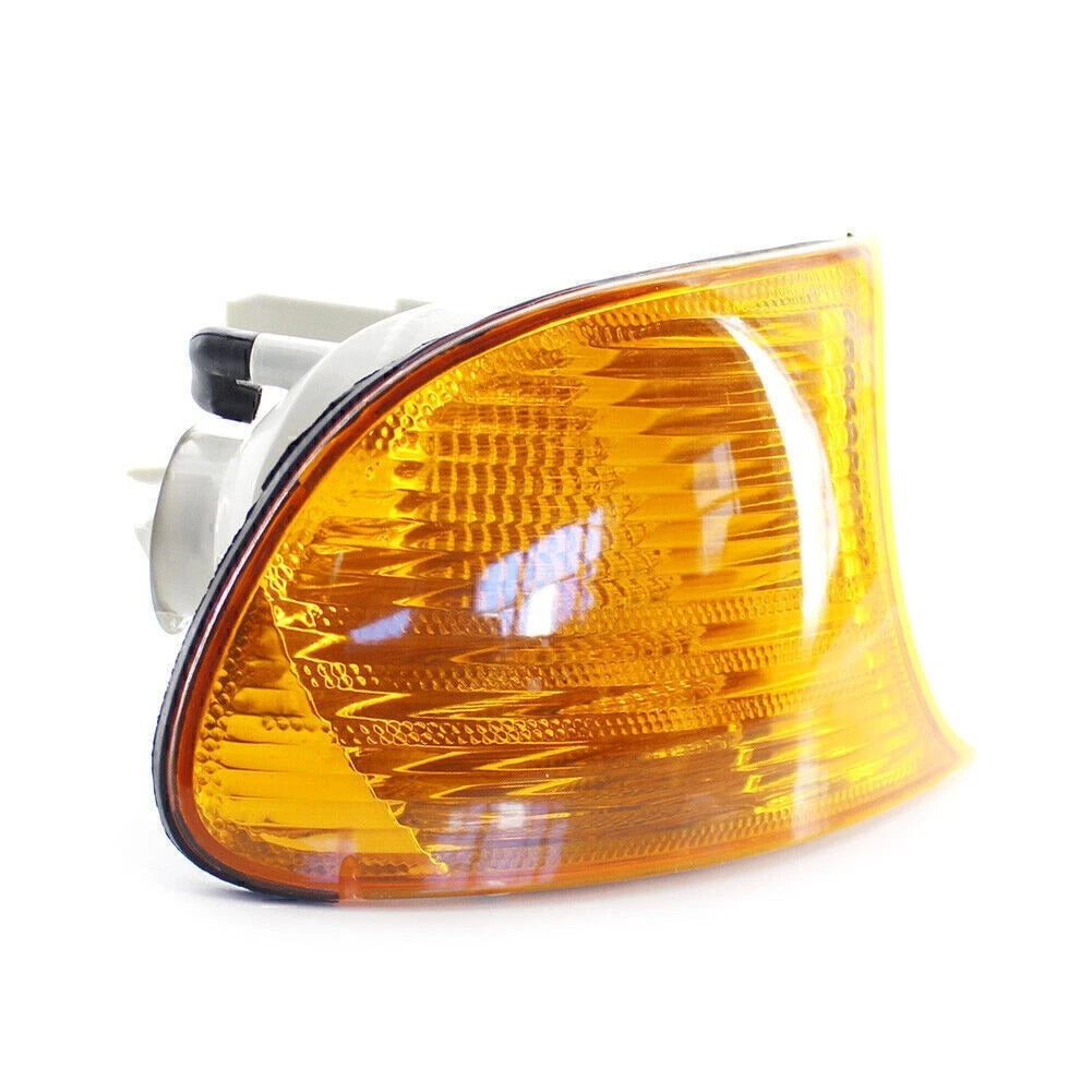 Front Right Turn Signal Light w/ Yellow Lens for BMW E46 3-Series (00-01)