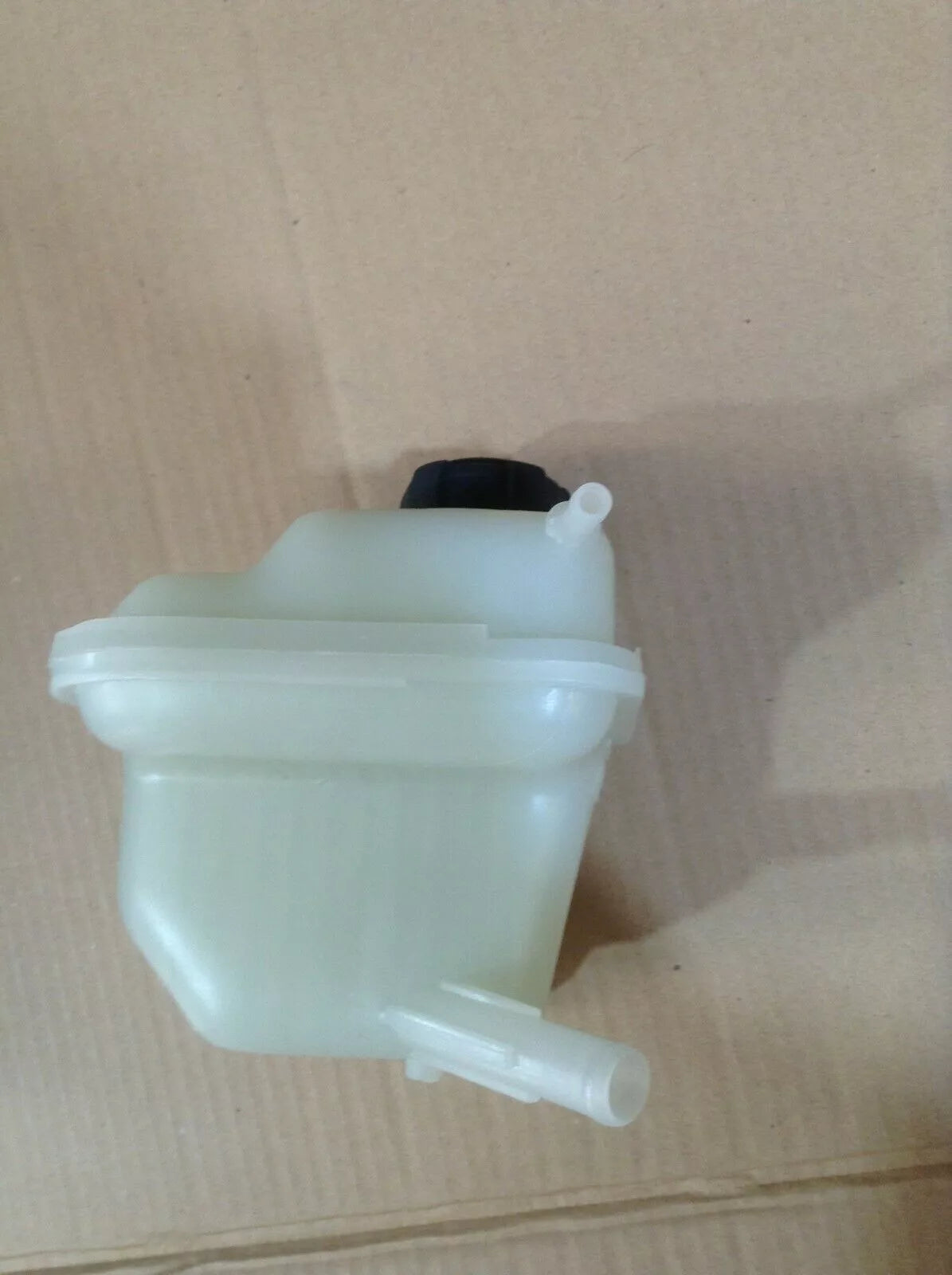 Coolant Overflow Bottle Tank for Nissan Dualis/Dualis +2 J10 (2007-2016)
