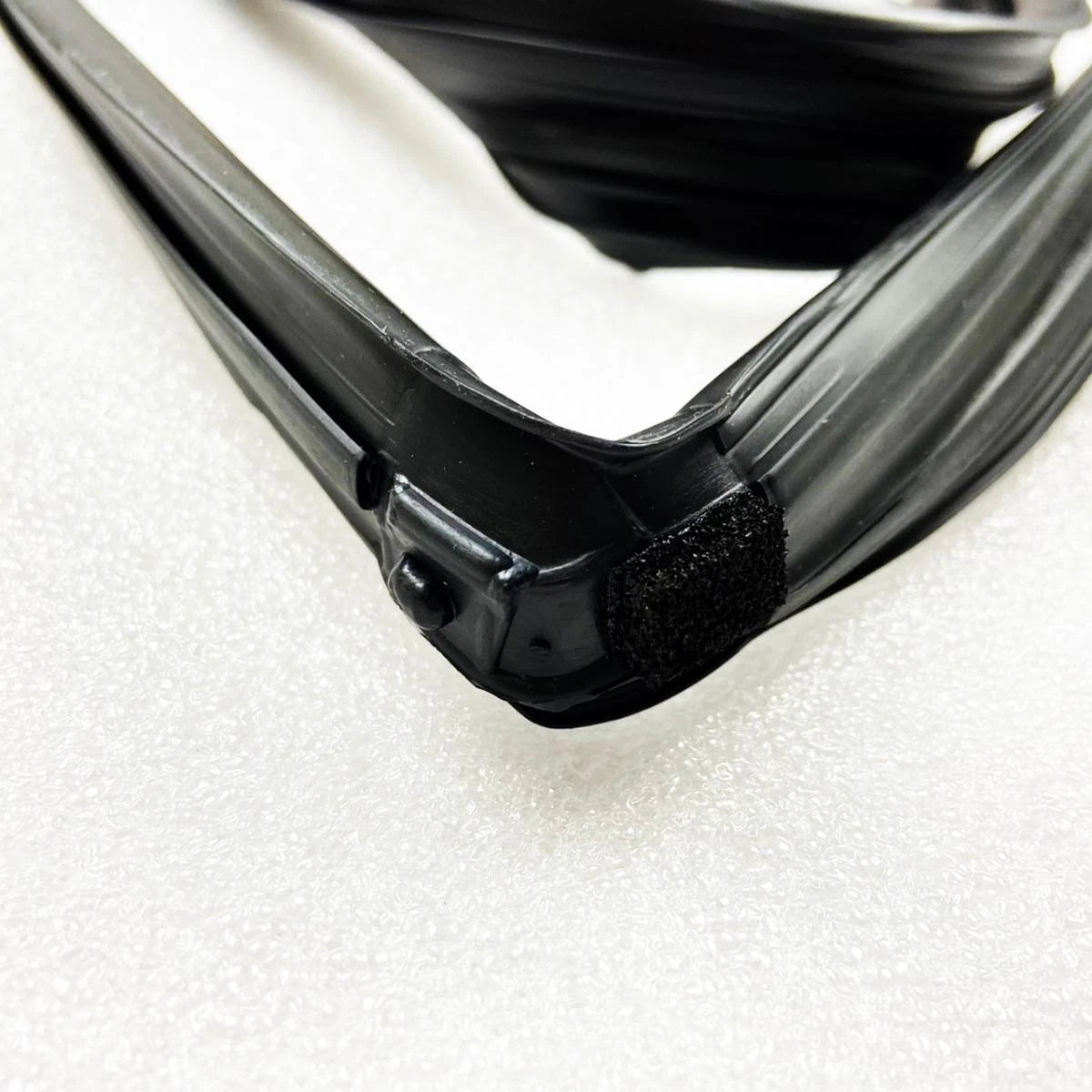 Glass Run Door Channel Front RH Fits Toyota Corolla Altis ZZE142 SED 2008-13 D05