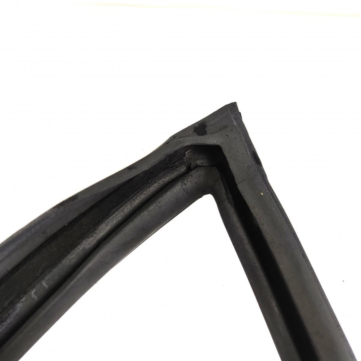 Glass Run Door Channel Front L+R Fits Toyota Corona AT190 4D Sedan 1992-96 D08