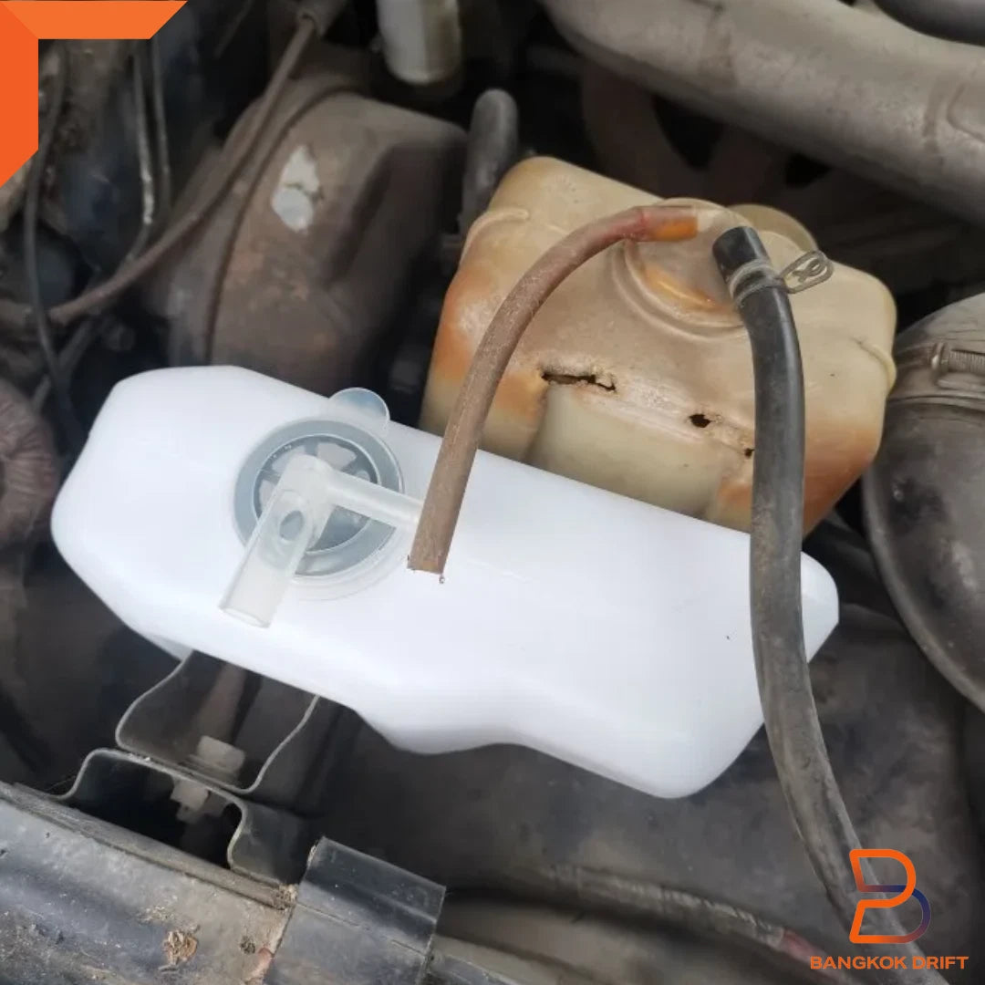 Coolant Radiator Reserve Water Tank for Mitsubishi Triton Ute (86-97)