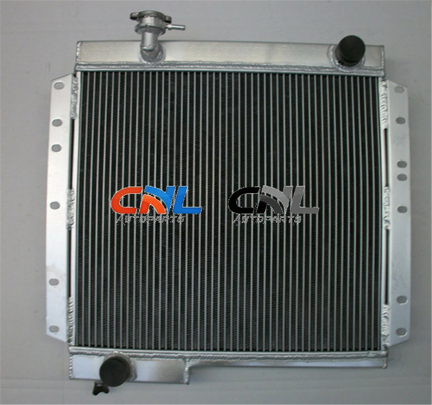 3 Row 62MM Aluminum Radiator for Toyota Land Cruiser BJ40 BJ42 (1975-1984)