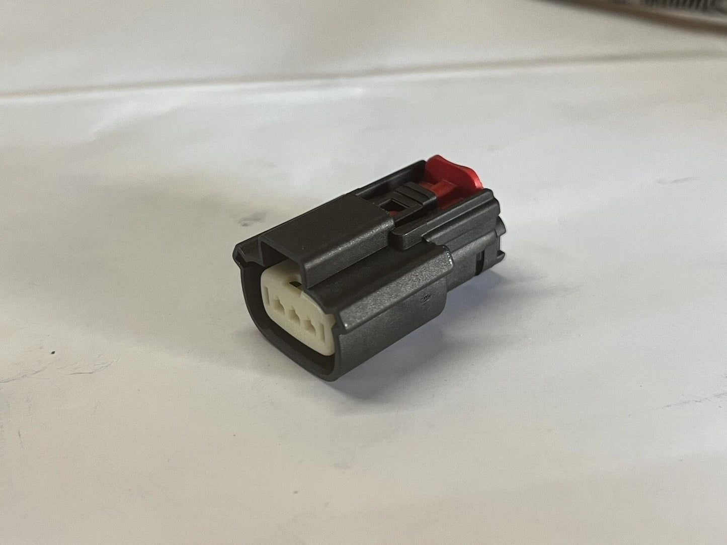 3 Pins Ignition Coil Sensor Connector for Ford Mazda (2008–2016)