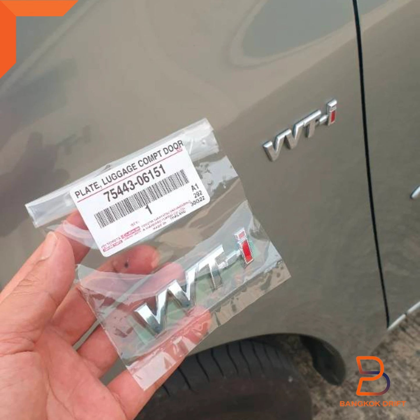 VVT-i Luggage Plate Back Door Emblem for Toyota Yaris, Camry, CH-R
