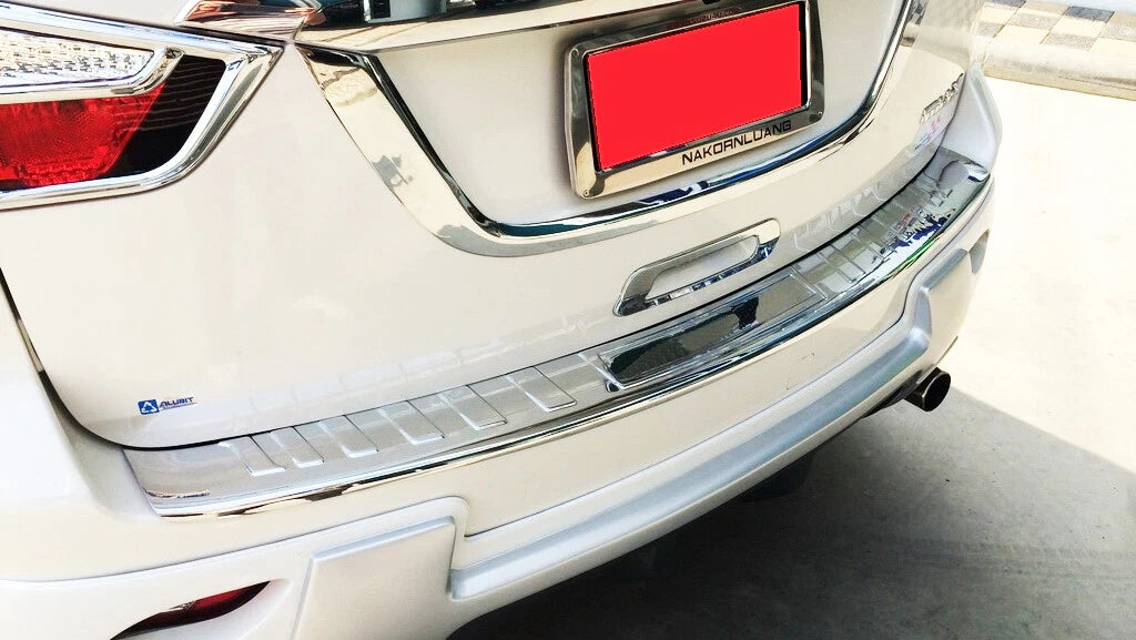 Chrome Rear Bumper Step Scuff Plate for Isuzu MUX MU-X (2013-2016)