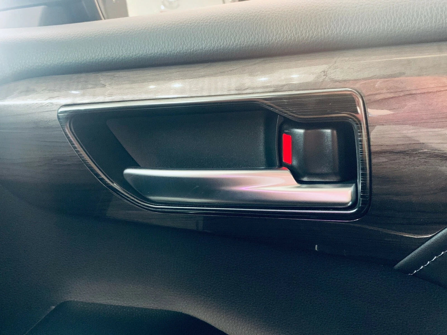 Inner Steel Door Handle Cover Trim for 2020-2023 Toyota Highlander (2020-2023)