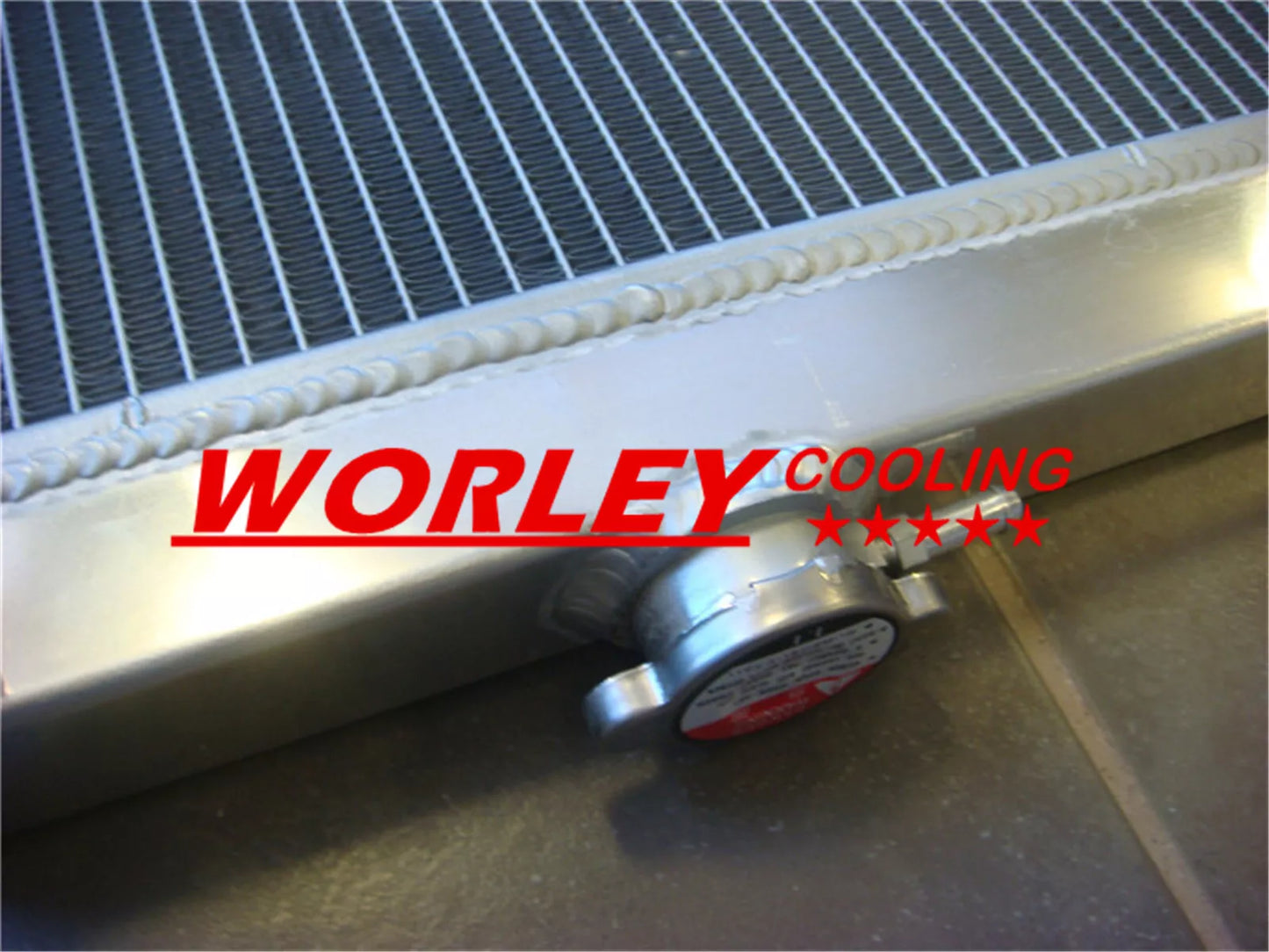Aluminum Radiator for Suzuki Sierra 1.0 1.3 SJ410 SJ413 (1981-1996) + Red Hoses