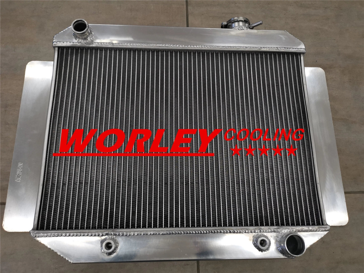 Aluminum Radiator for Holden HD HG HQ HJ HK HT LH LX 161 186 202 (1965-1971)