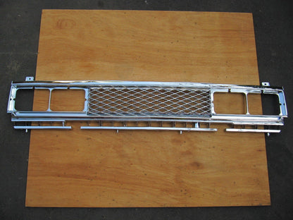 Grille for Nissan Datsun 720 Navara Frontier Hardbody Pickup 4WD (1986-1997)