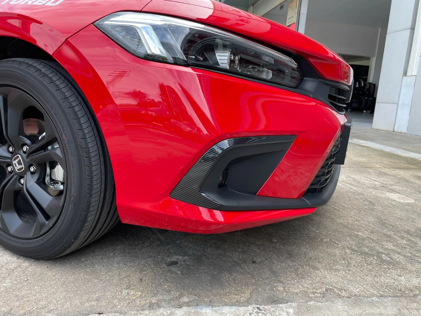 Front Fog Light Eyelid Carbon Fiber Cover Trim for Honda Civic Sedan (2022-2023)