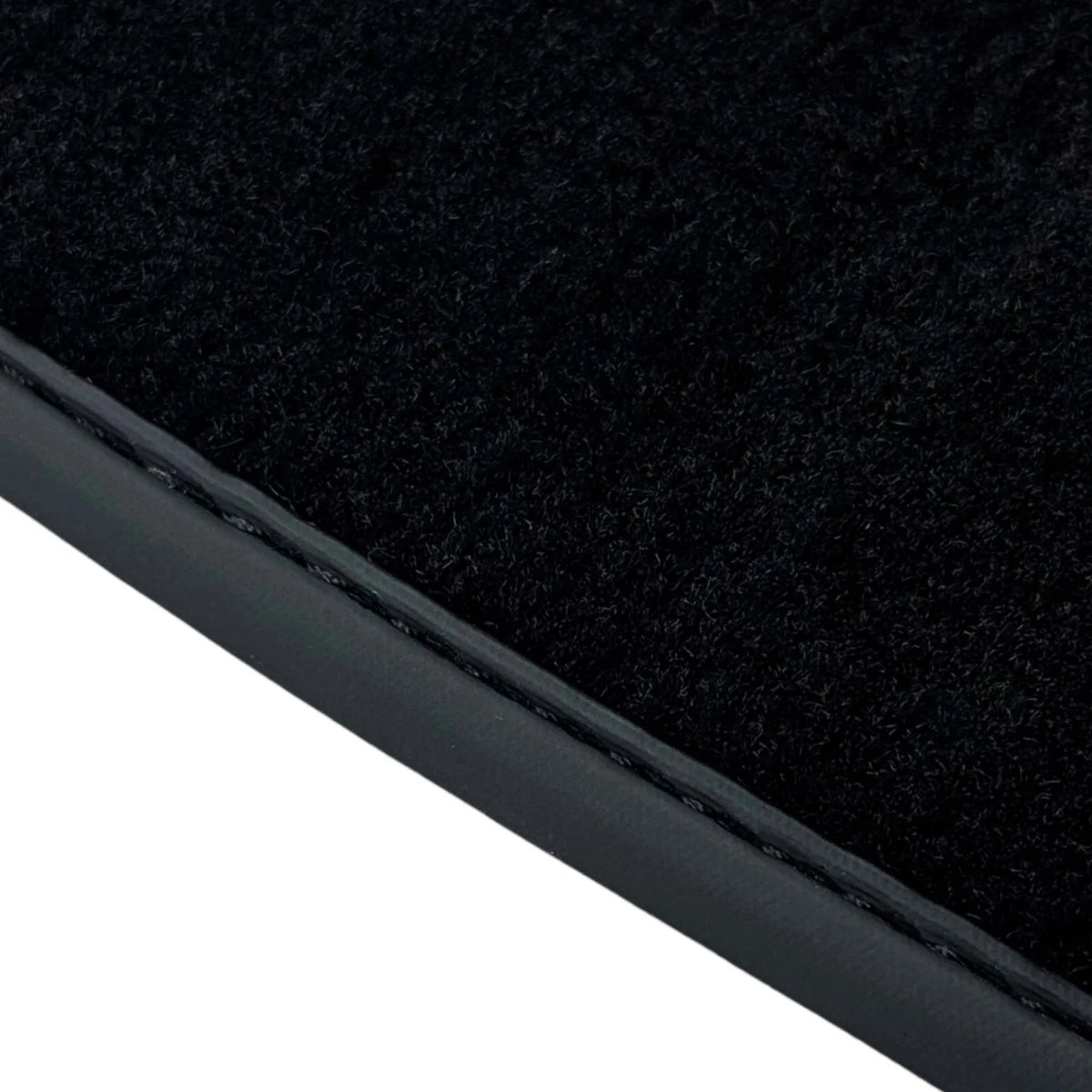 Black Floor Mats for Audi A4 B6 Avant (2001-2004) with Carbon - 2 x Mats