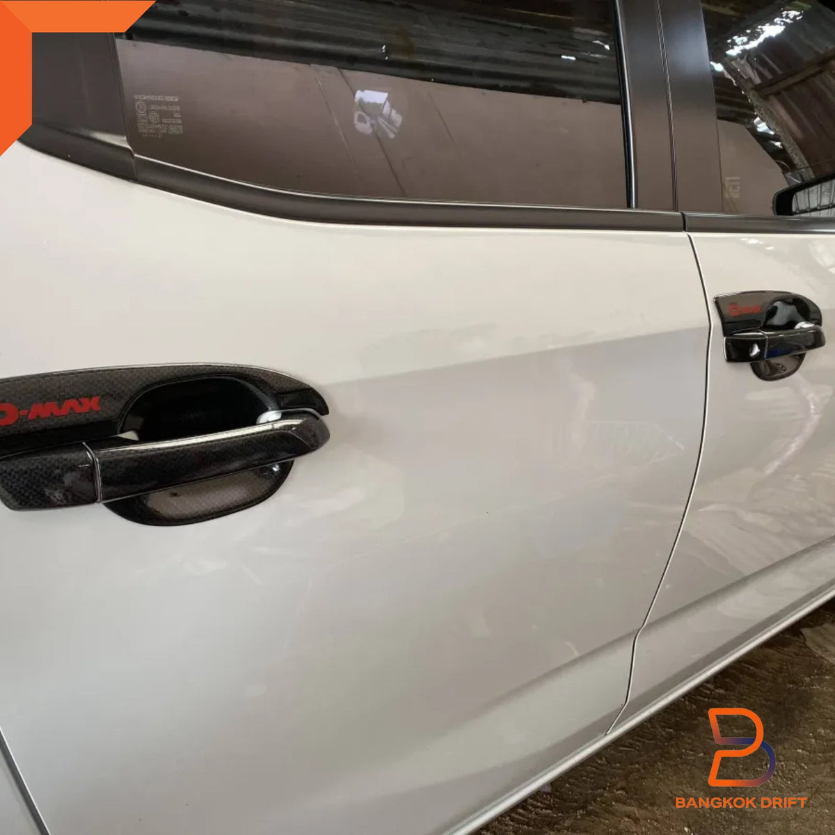 FIBER CARBON DOOR HANDLE COVERS for ISUZU D-MAX UTE SX, MU-X (2020-2023)